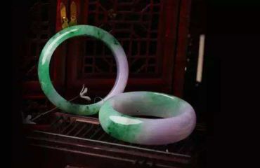 翡翠春带彩是什么意思 翡翠春带彩寓意什么