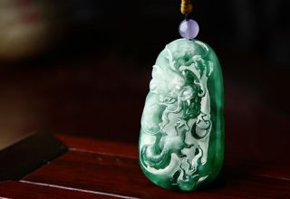 龙牌翡翠适合哪些人戴 龙牌的佩戴禁忌