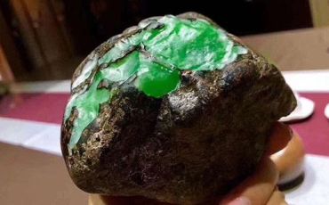 云南产翡翠吗 云南哪些地方产翡翠