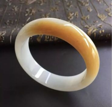 黄翡的价格 黄翡的价格行情如何