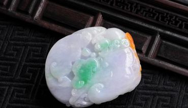翡翠保养最好方法 如何才能把翡翠戴活