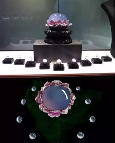 顶级翡翠价格 四大顶级翡翠价格及图片