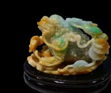 怎么鉴定翡翠的价值 辨别翡翠的价值 怎么鉴定翡翠的价值 辨别翡翠的价值