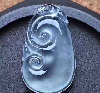 翡翠有蓝色的吗 蓝色的翡翠是怎样的