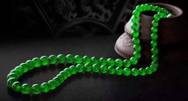 翡翠项链的价格 翡翠项链都有什么价位的 翡翠项链的价格 翡翠项链都有什么价位的