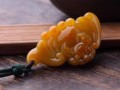 黃翡翠的鑒別方法 黃翡翠真?zhèn)螣?
                                                 title=