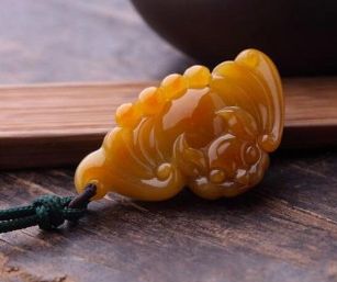 黄翡翠的鉴别方法 黄翡翠真伪烧色