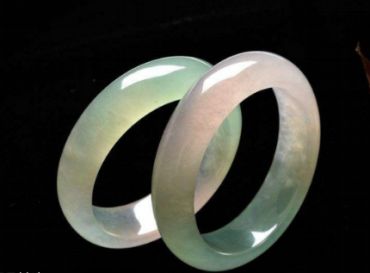 翡翠手镯棉絮 翡翠手镯棉絮多值钱么 翡翠手镯棉絮 翡翠手镯棉絮多值钱么