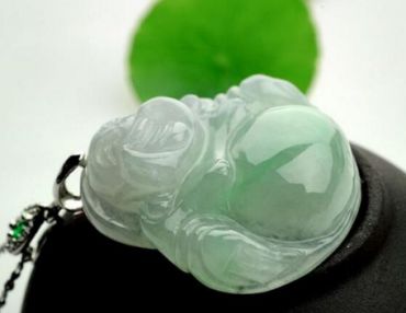 翡翠吊坠一般多少钱 翡翠a货吊坠价格