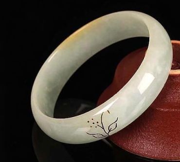 翡翠手镯修补 翡翠手镯常用的四种修补方法