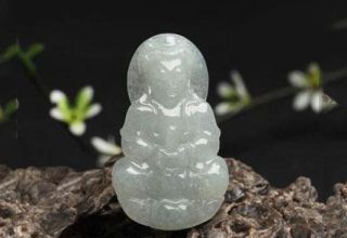 白翡翠的鉴别方法 如何鉴定白翡翠真假