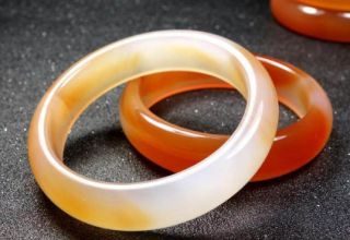 什么人不适合戴玉镯子 戴玉镯子有什么讲究吗