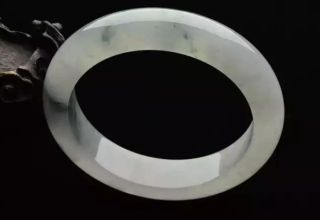 翡翠玉镯价格 翡翠玉镯价格怎么分析