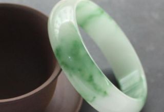 什么样的玉镯好 什么样的才是真正的好玉镯