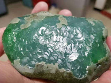 翡翠和玉哪个贵   翡翠和玉有什么区别