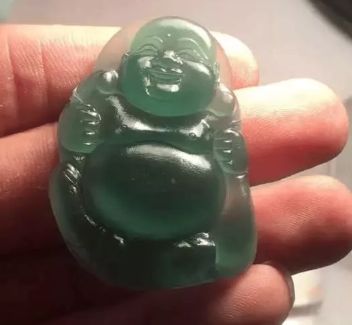 翡翠与玻璃的区别 如何辨别翡翠与玻璃