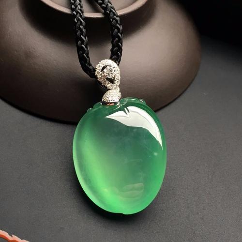 伟德国际翡翠首饰怎么挑选 翡翠首饰如何挑选