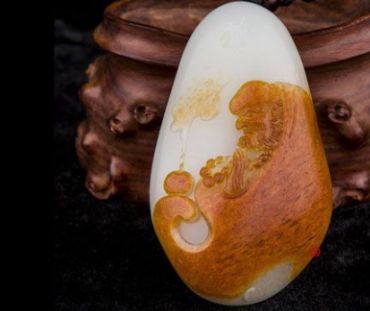 翡翠和和田玉哪个通灵 什么人不适合戴和田玉 翡翠和和田玉哪个通灵 什么人不适合戴和田玉