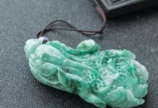 翡翠白菜寓意是什么 翡翠白菜寓意及佩戴禁忌