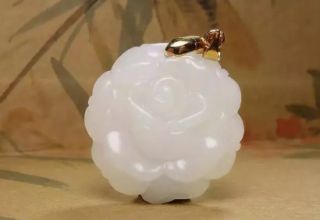 和田玉与羊脂玉 羊脂玉和和田玉哪种好