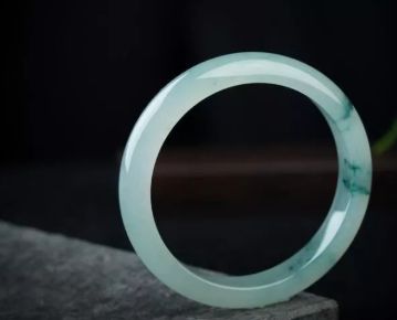 翡翠糯种鉴别 翡翠糯种怎么鉴别真假 翡翠糯种鉴别 翡翠糯种怎么鉴别真假