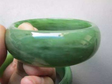 和田玉碧玉鉴别方法 和田玉碧玉常见的几种仿冒品 和田玉碧玉鉴别方法 和田玉碧玉常见的几种仿冒品