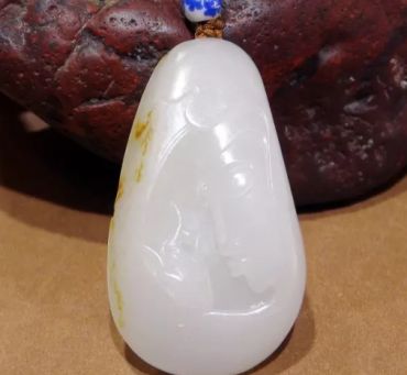 新疆和田玉价格 新疆和田玉市场价是多少 新疆和田玉价格 新疆和田玉市场价是多少