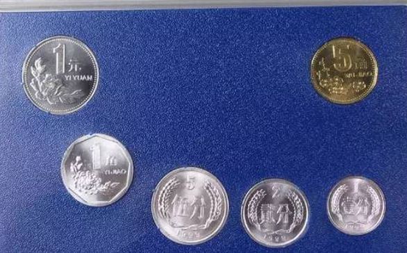 2000年中国硬币精制币套装价格   2000年硬币套装收藏价值