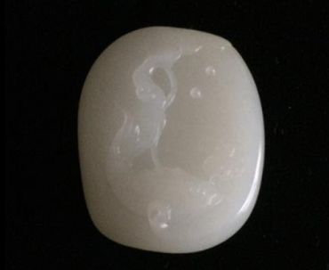 和田玉白玉好还是青玉好 和田玉白玉和青玉哪个贵 和田玉白玉好还是青玉好 和田玉白玉和青玉哪个贵