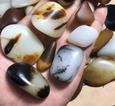 怎么看是不是和田玉 主要看这3点 怎么看是不是和田玉 主要看这3点