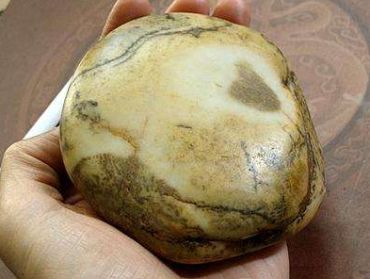 和田玉石包玉是什么意思 和田玉石包玉好不好
