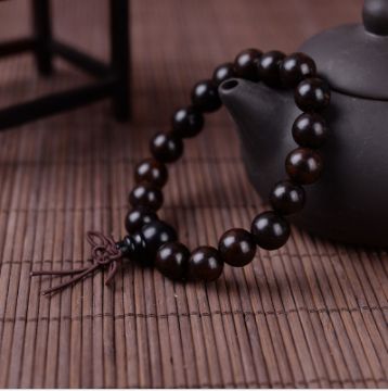 黑檀手串一般多少钱   黑檀手串鉴别