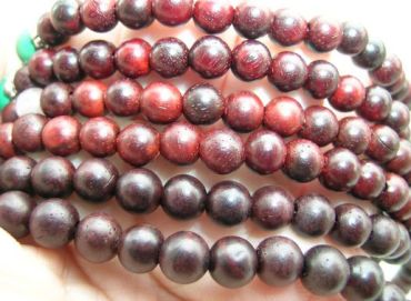 黑黄檀木手串什么样 黑黄檀木手串特点 黑黄檀木手串什么样 黑黄檀木手串特点