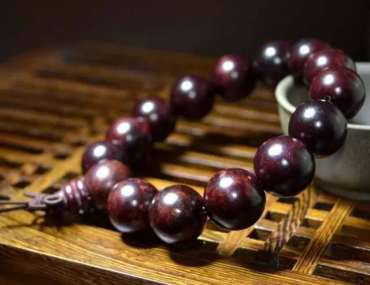 檀木手串哪种好    带“檀”字的手串种类