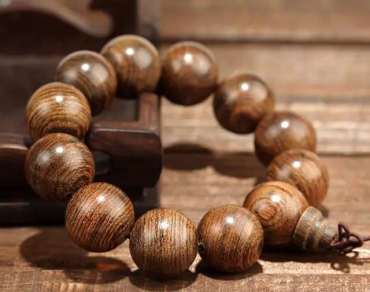 檀木手串哪种好    带“檀”字的手串种类