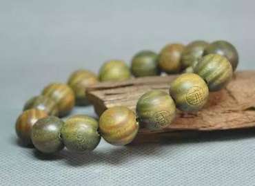 檀木手串哪种好    带“檀”字的手串种类