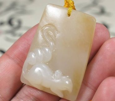 俄料玉牌一般多少钱 俄料玉牌价格图片
