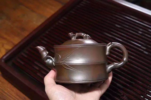 紫砂壺怎么會(huì)有裂痕  怎么避免紫砂壺出現(xiàn)裂痕