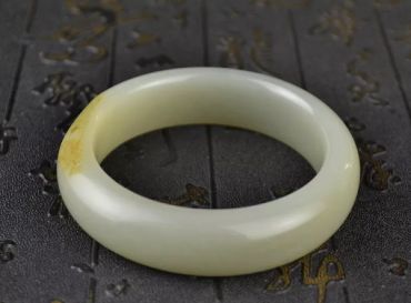 怎么看和田玉 怎么看和田玉润不润 怎么看和田玉 怎么看和田玉润不润