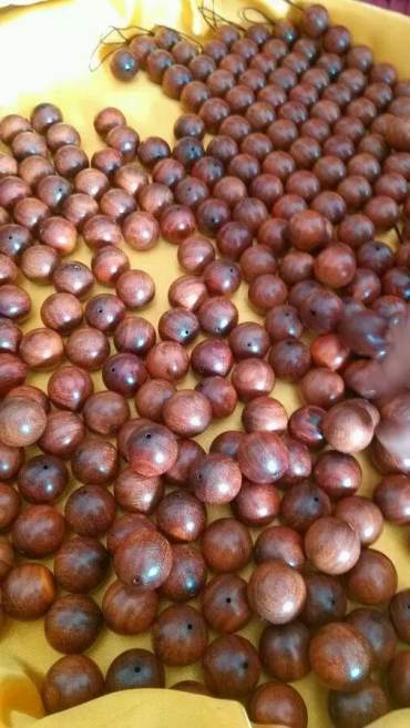 赞比亚血檀手串多少钱一串 赞比亚血檀手串价格