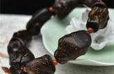 沉香手鏈多少錢一串   沉香手串價(jià)格因素