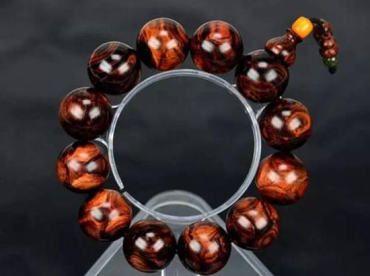 包浆手串图片  手串如何快速包浆