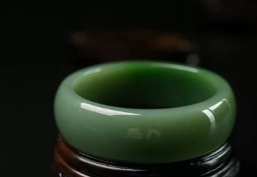 碧玉是和田玉的一种吗 碧玉值不值钱