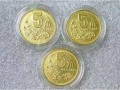 2000年的梅花5角硬币值多少钱 2000年的梅花5角硬币价格表一览