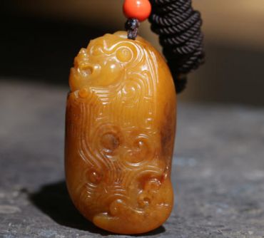 和田玉黄沁籽料鉴别 和田玉黄沁籽料造假方式