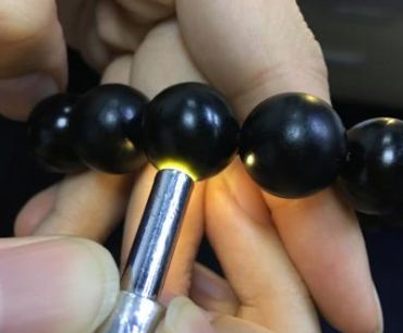 和田玉墨玉折射率 常见的三大和田玉墨玉仿品