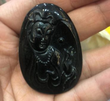 黑色和田玉好不好 如何辨别黑色的和田玉