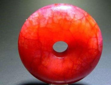 玉戴活了有血丝的图片 玉戴活了有血丝是怎么回事 玉戴活了有血丝的图片 玉戴活了有血丝是怎么回事