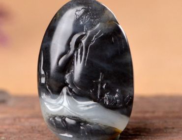 和田玉里有黑色的丝丝是什么情况 和田玉黑色的丝丝 和田玉里有黑色的丝丝是什么情况 和田玉黑色的丝丝