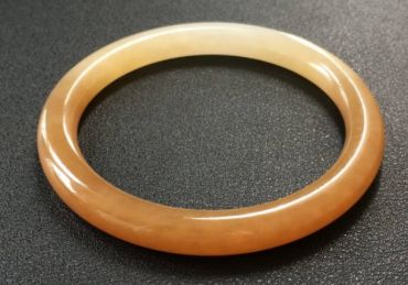 和田玉哪个色最贵 和田玉哪些皮色最值钱 和田玉哪个色最贵 和田玉哪些皮色最值钱